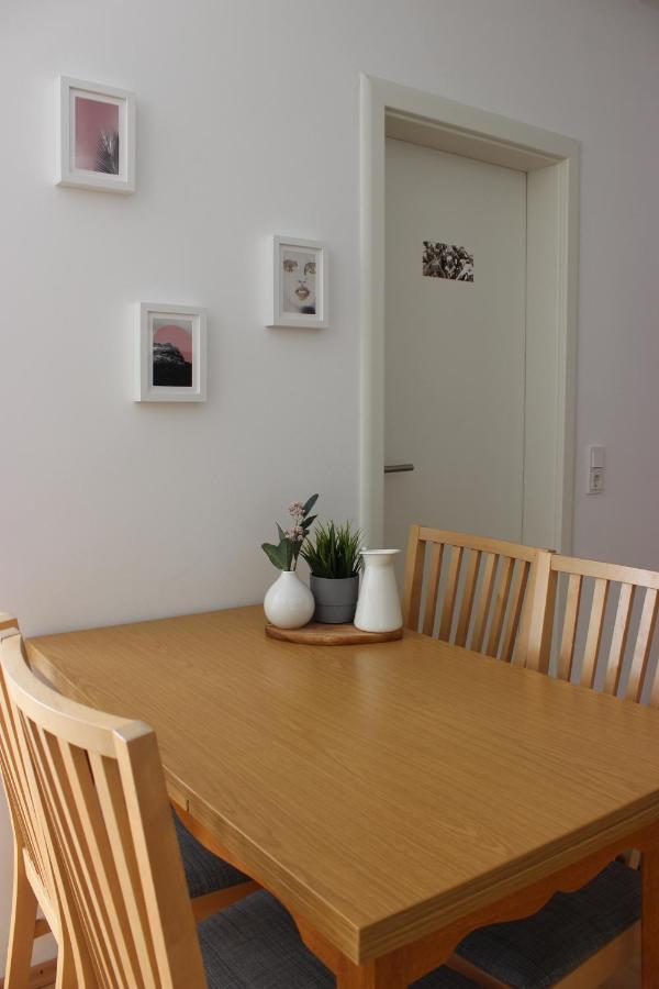 Ferienwohnung Markert - Neben Den Weinbergen Randersacker Exterior photo